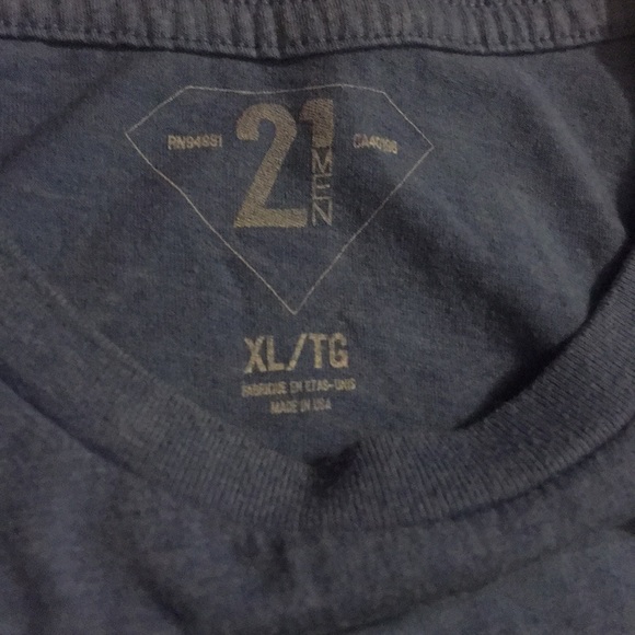 Smiley face t-shirt - Picture 3 of 3